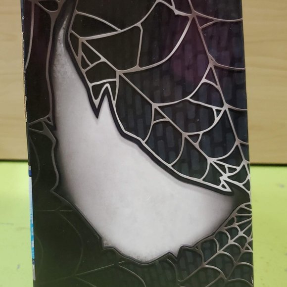 Venom (Titanium Series Die-Cast) - Picture 6 of 11